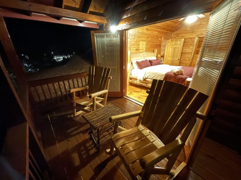Private balcony with upper bedroom.