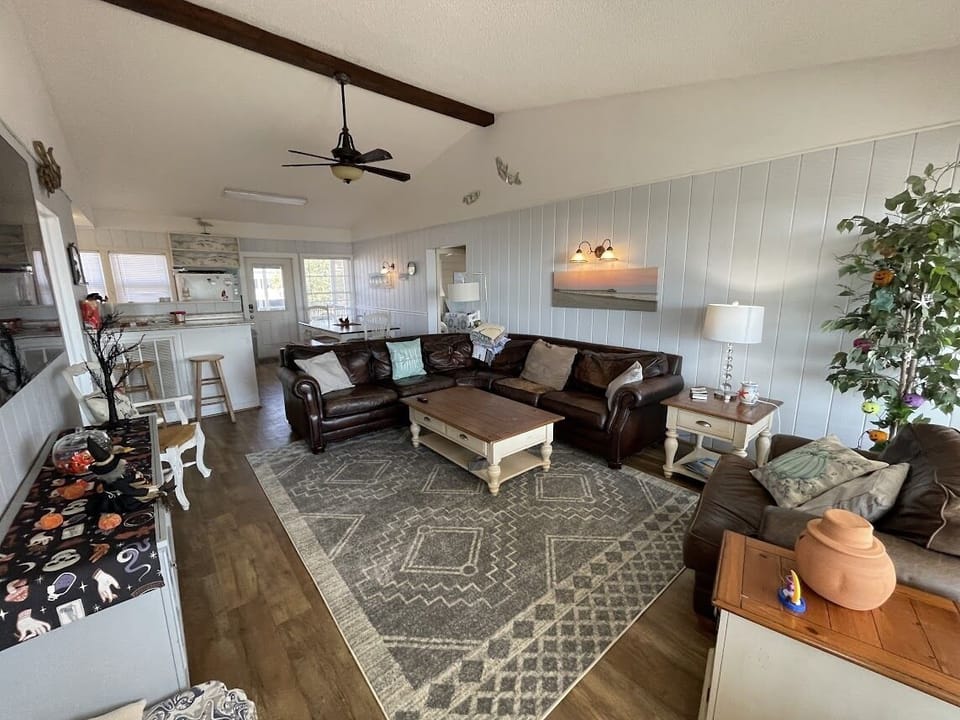 Spacious Open Main Living Area