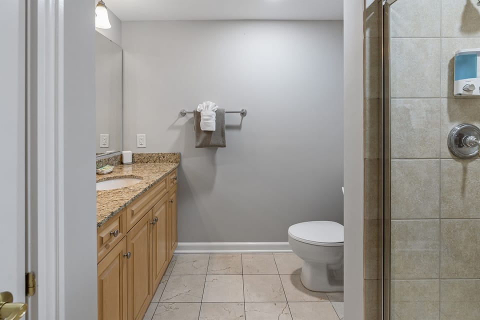 2nd Bathroom
