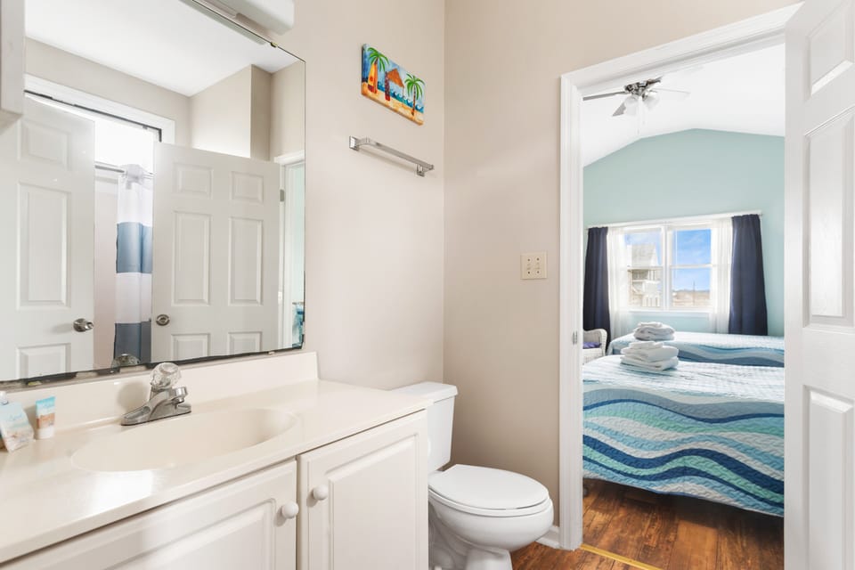 Jack N Jill bathroom