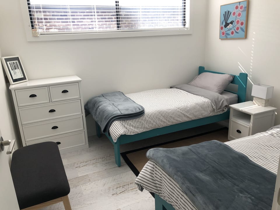Downstairs single bedroom