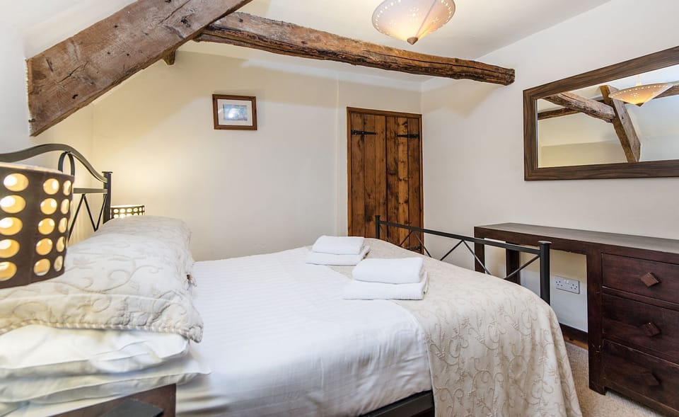 Honeysuckle double bedroom