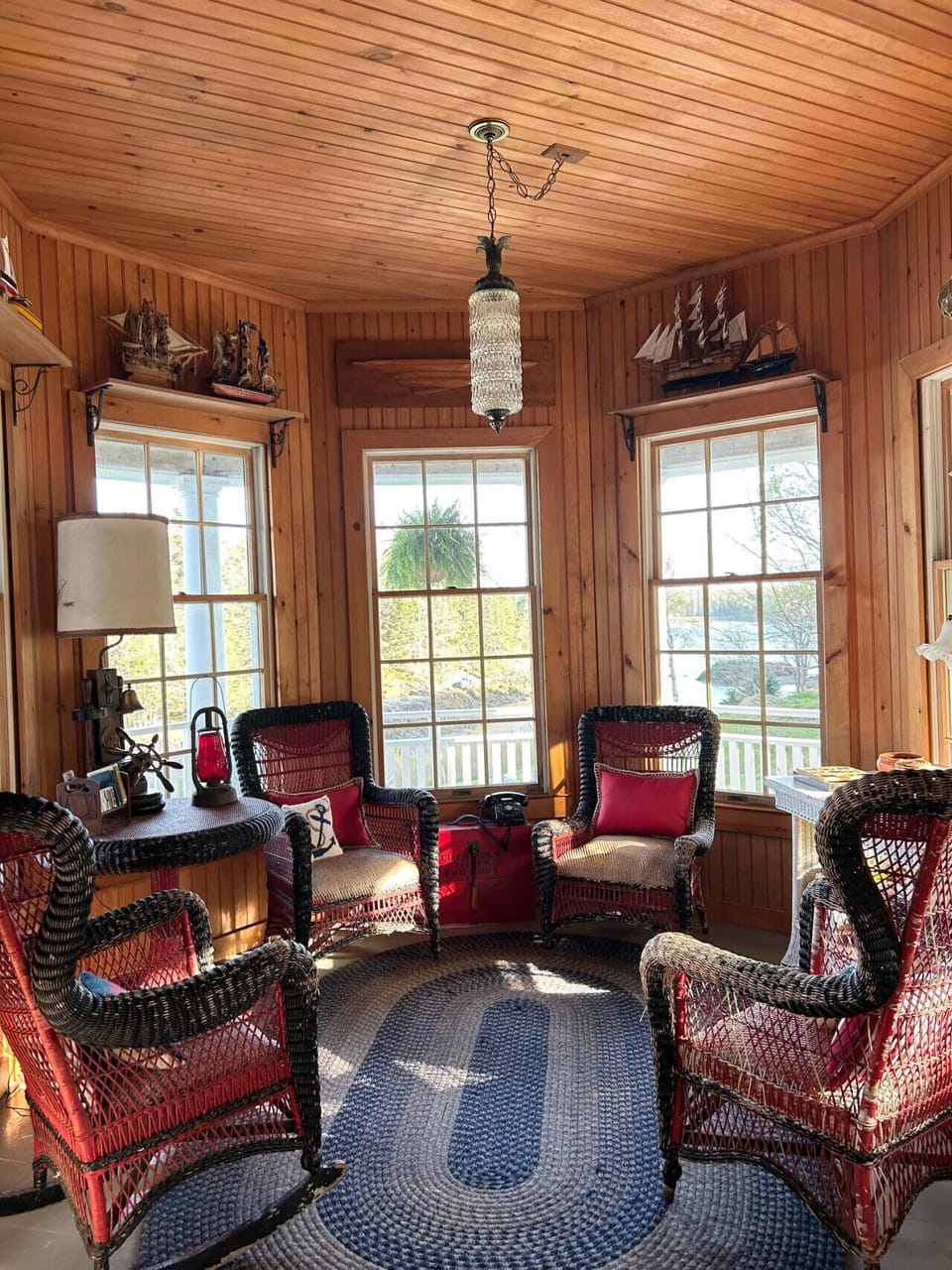 Cozy Sitting Area