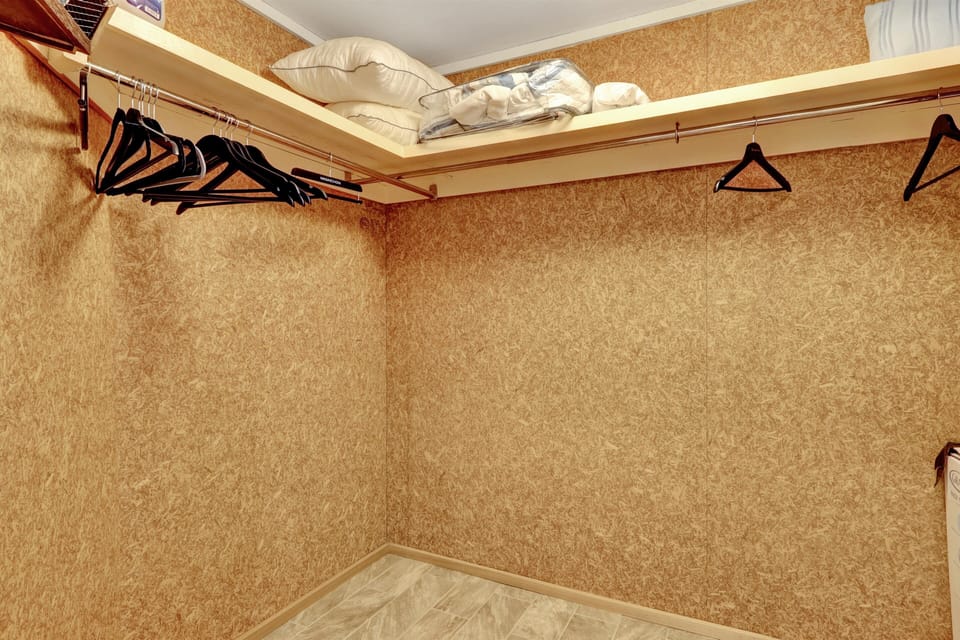 Closet