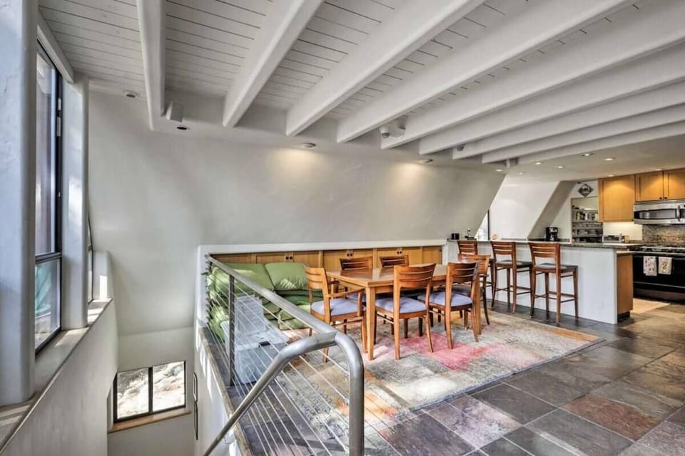 Open concept - dining table 