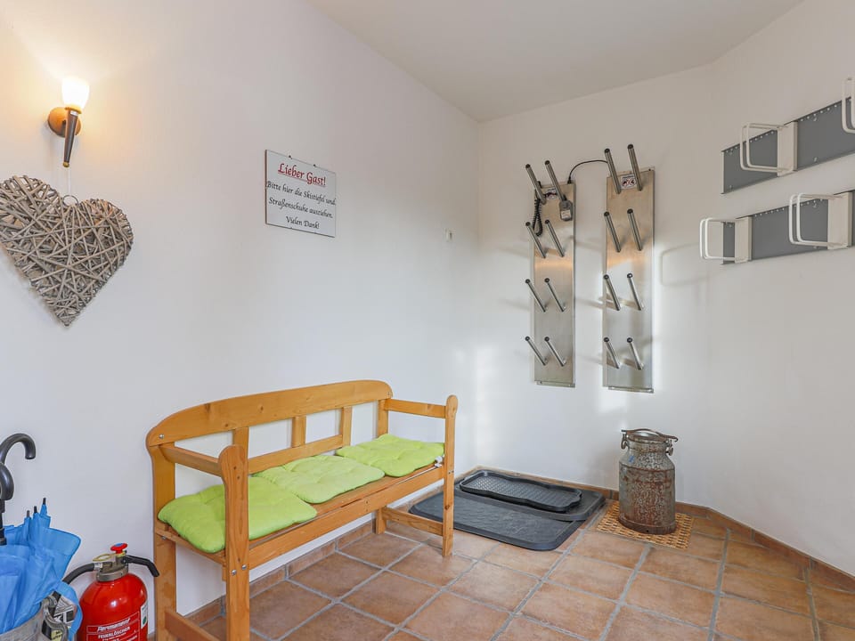 Entrance / Reception