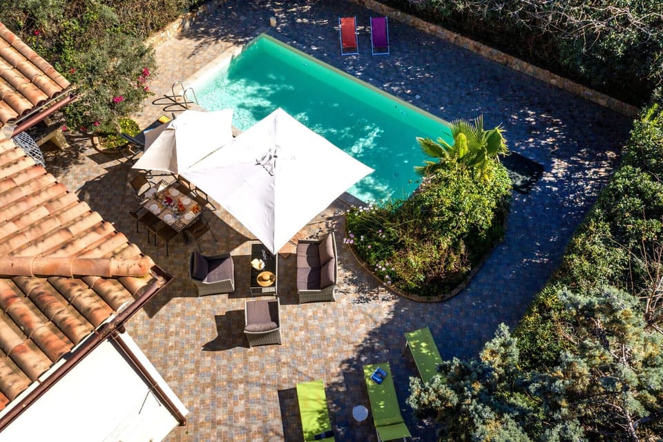 Private salt water pool