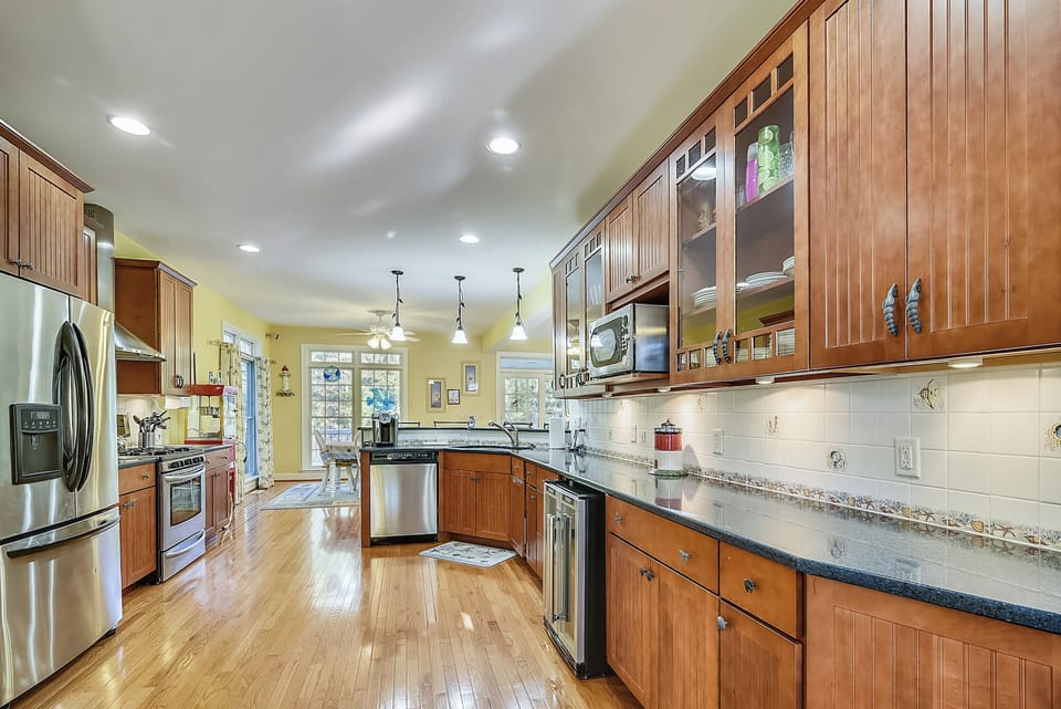 Main Level,Kitchen,