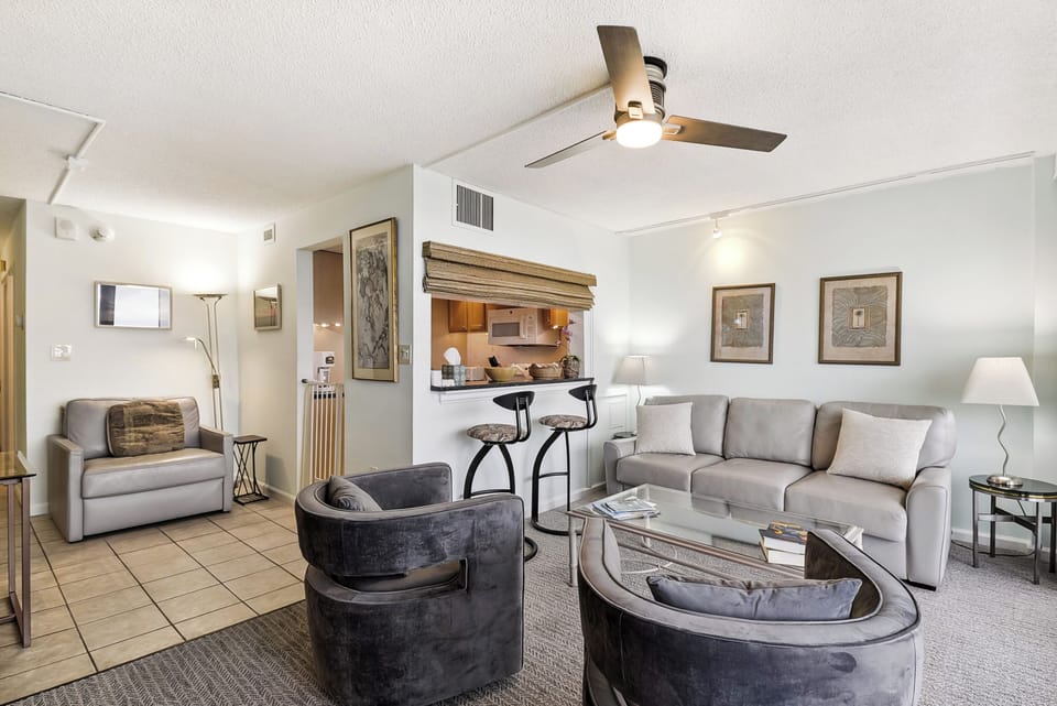 Floor Plan,Living Area,