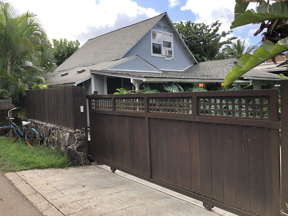 Gated / Private Entrance