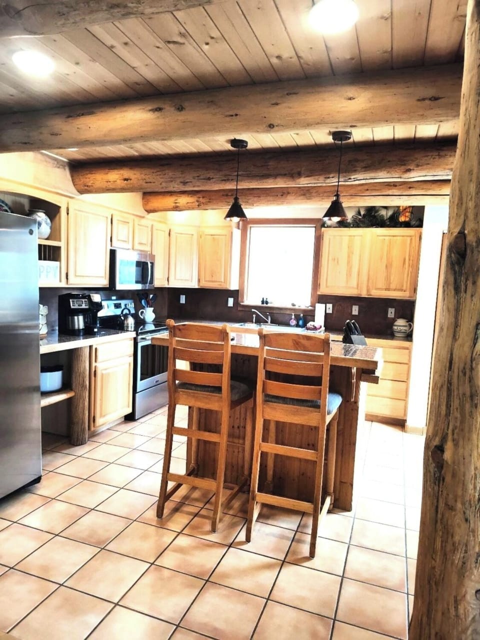 Stainless Steel, granite counters and everything needed to make those fantastic memorable meals.