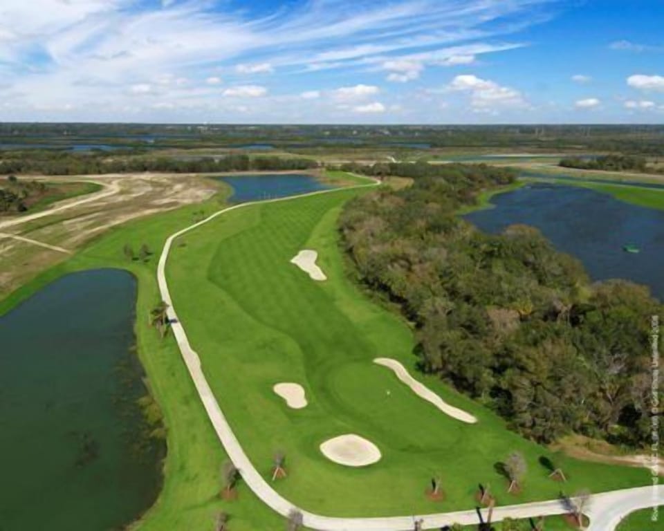 RIVER STRAND GOLF