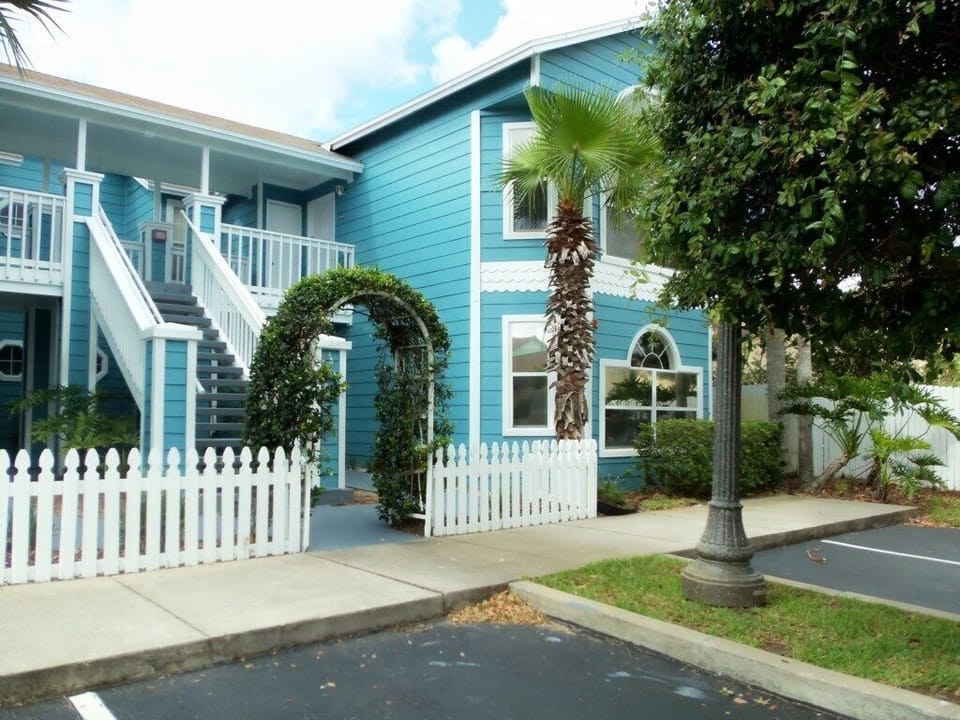 Exterior Building View - your unit is the 2nd floor right side end unit