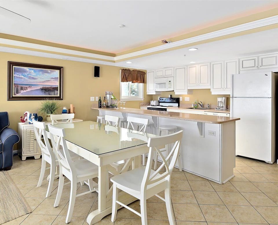 DINING-AREA