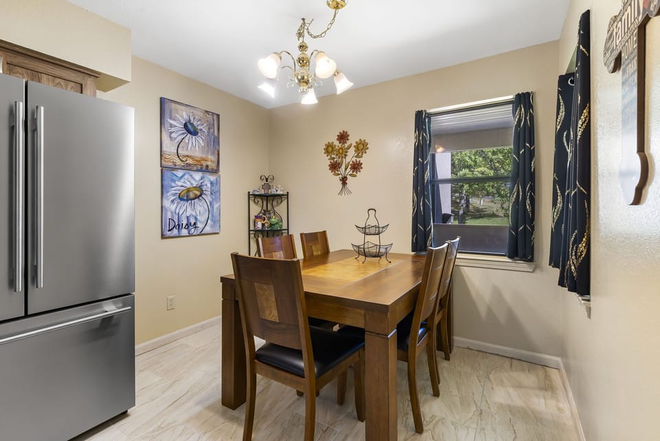 Breakfast Nook