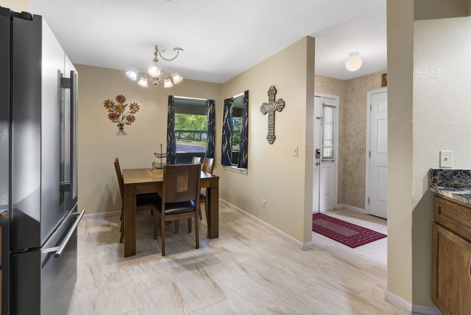 Breakfast Nook