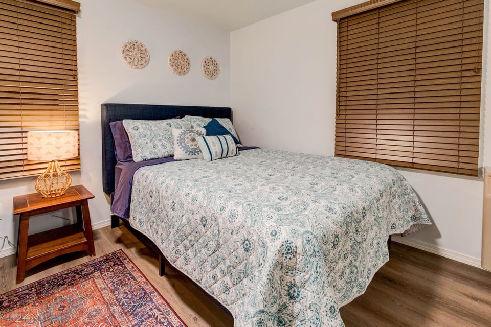 Brand new, comfortable queen bed