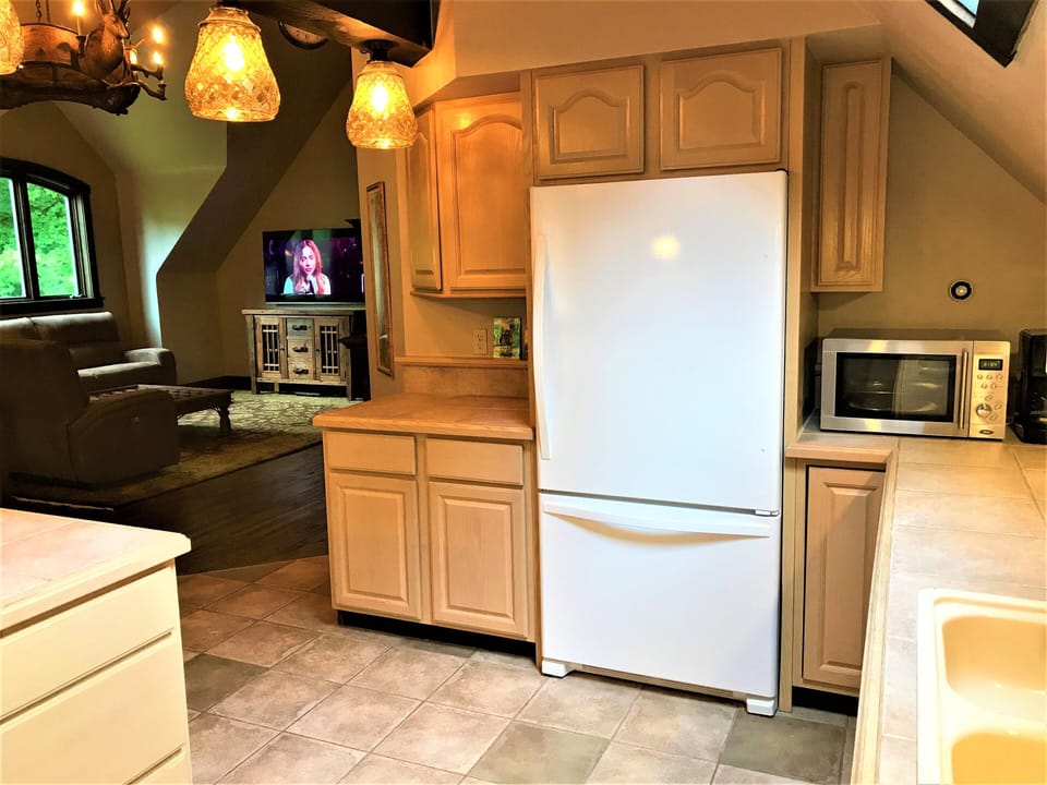 'The Castle Gatehouse' has a full kitchen