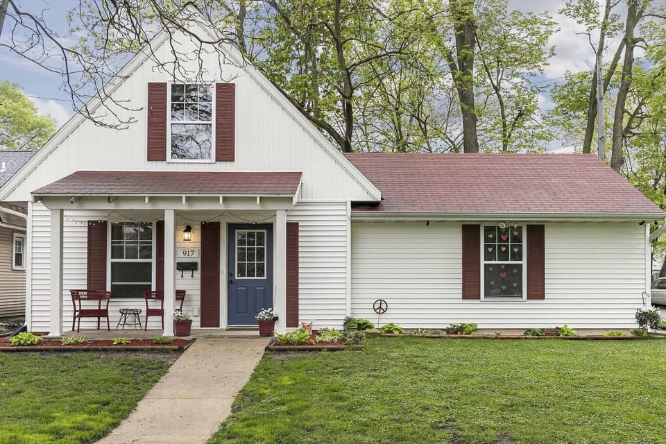 Cedar Rapids Vacation Rental | 3BR | 1BA | 1,120 Sq Ft | 2 Floors