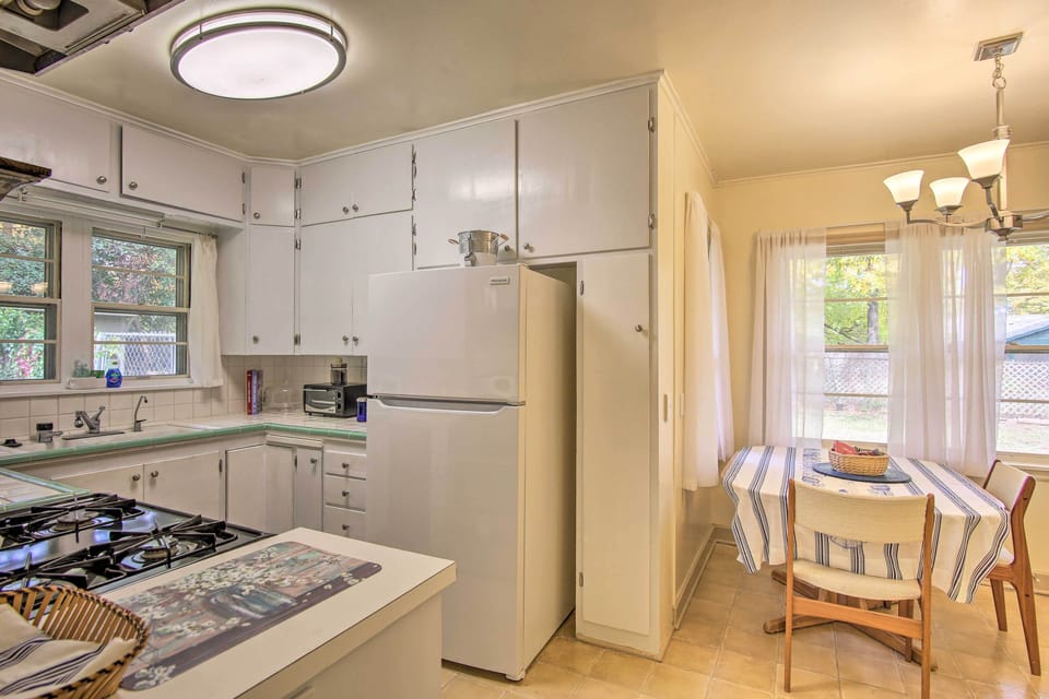 Fully Equipped Kitchen | Cooking Basics | Coffee Maker