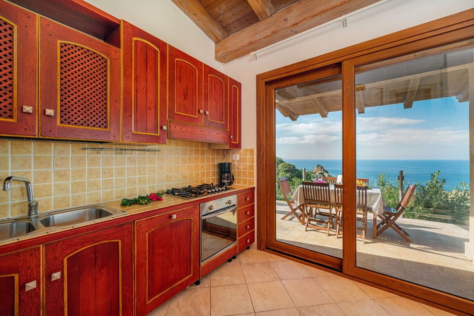 Kitchen, Living Room