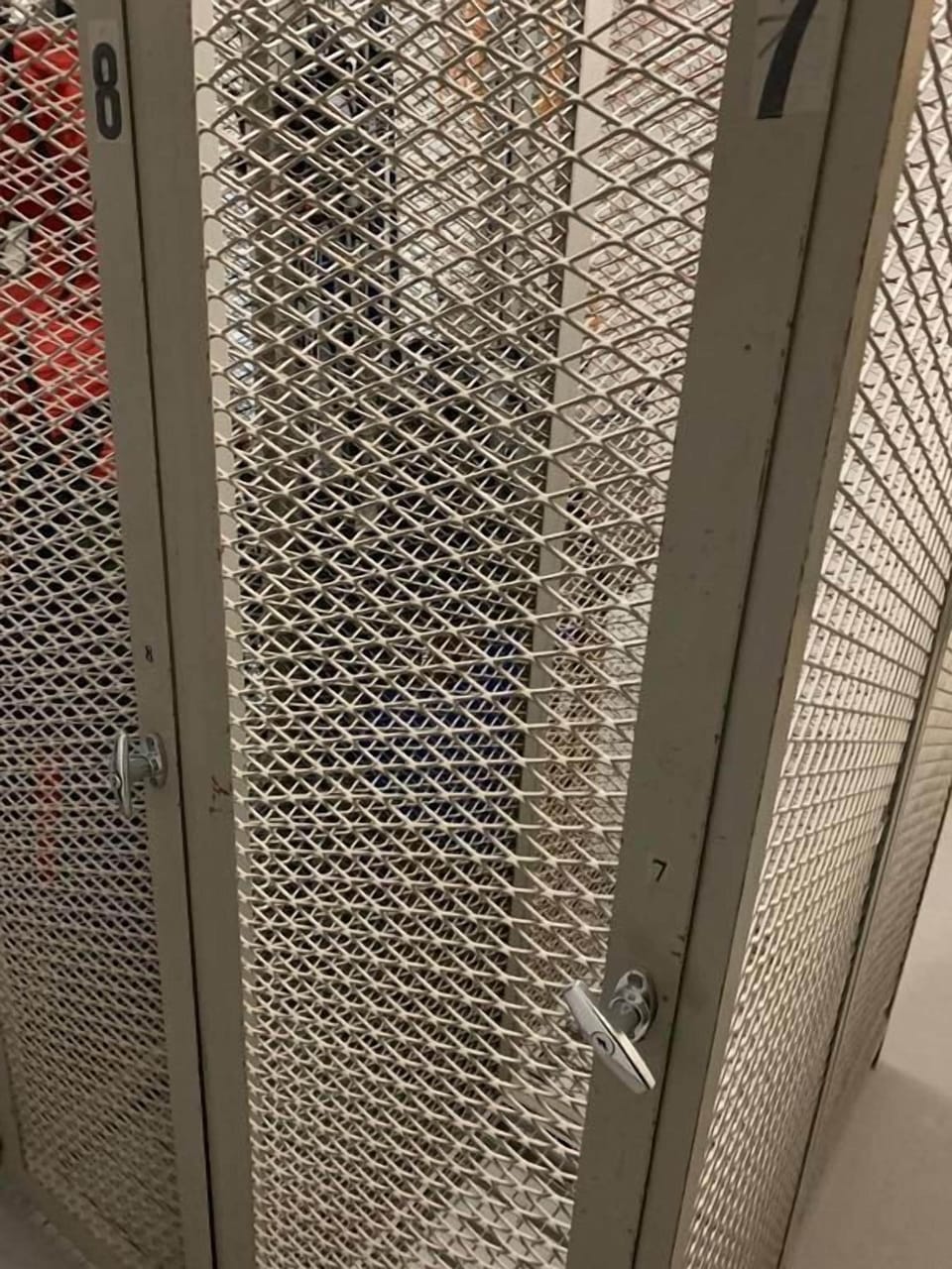 Ski box you can lock