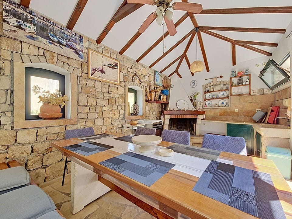 Furniture, Interior Design, Ceiling, Flooring, Floor, Chair, Room, Light Fixture, Natural Material, Kitchen & Dining Room Table