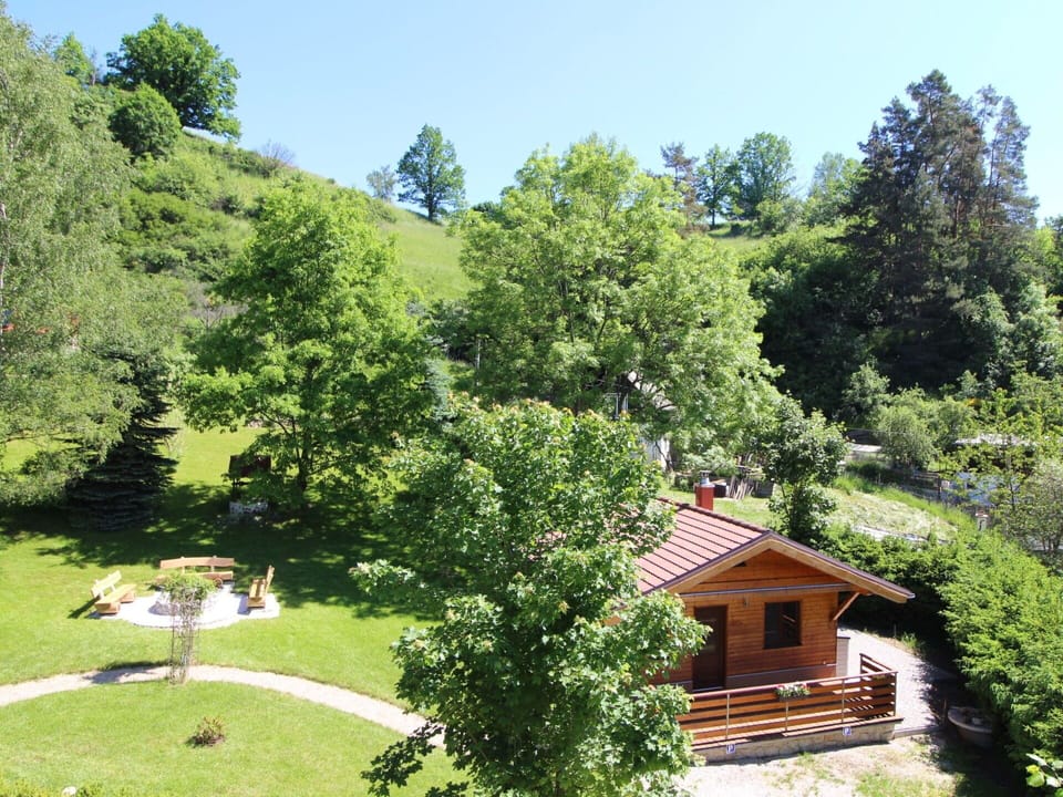 Sky, Plant, Plant Community, Natural Landscape, Tree, Land Lot, Grass, Landscape, Groundcover, Residential Area