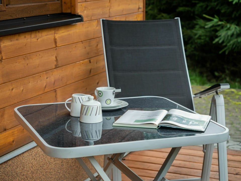 Tableware, Table, Furniture, Drinkware, Dishware, Coffee Cup, Cup, Plant, Kitchen Appliance, Serveware