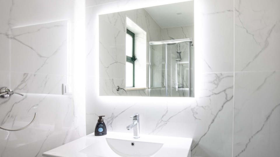 Bathroom group flor - BY BEDZY