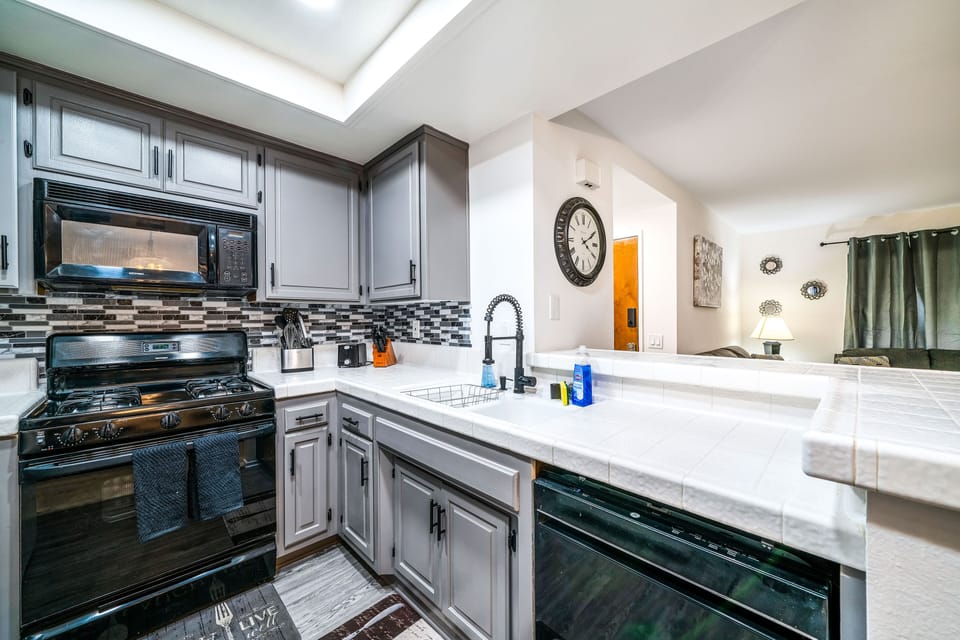 The serve through kitchen makes entertaining a breeze
