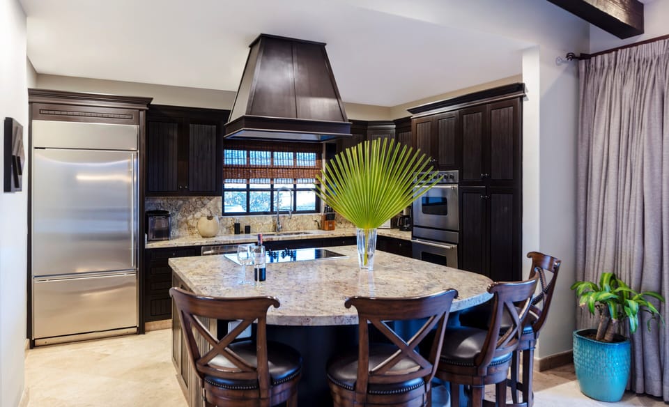 Well-equipped kitchen