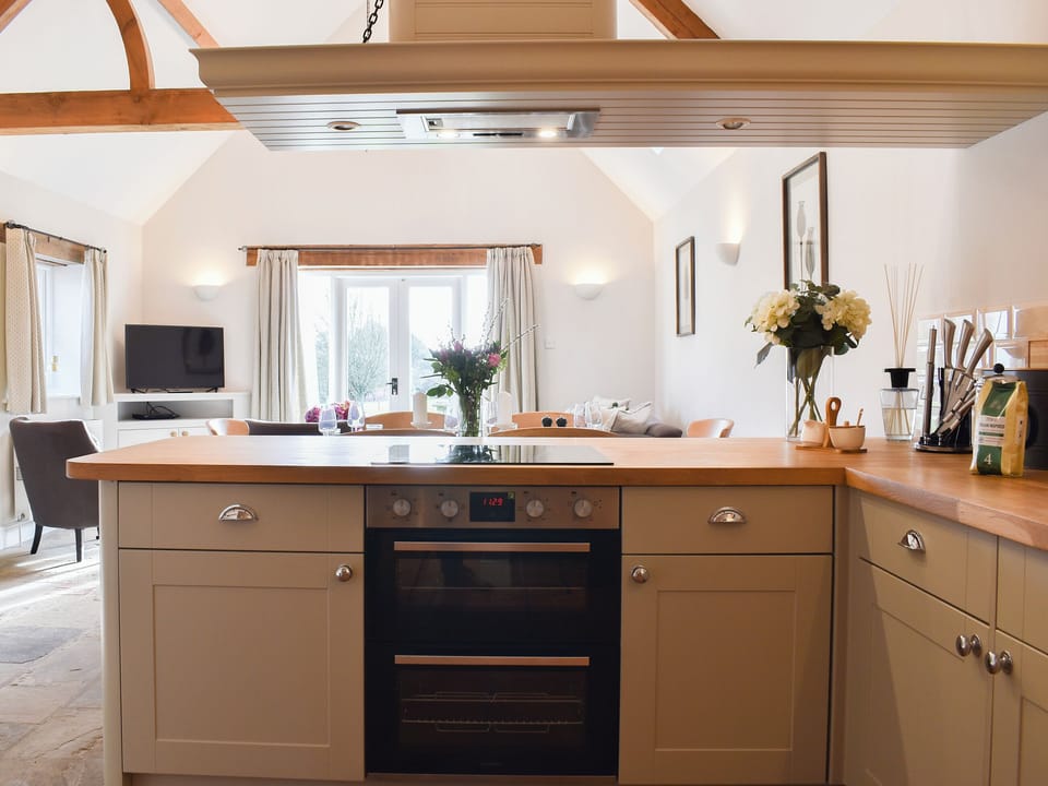 Kitchen | The Old Stables 1 - The Old Stables, Winterslow, near Salisbury