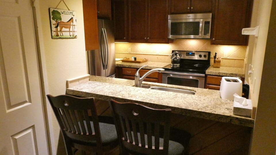 Kitchen Bar