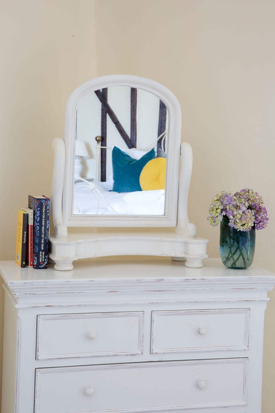 Woodlands Manor House - Valley bedroom