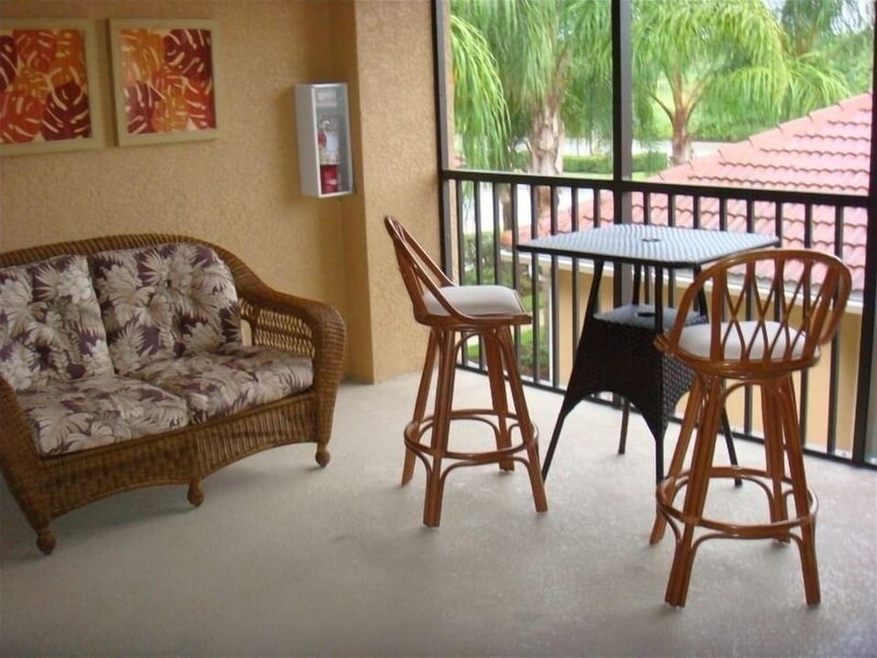 Front Lanai