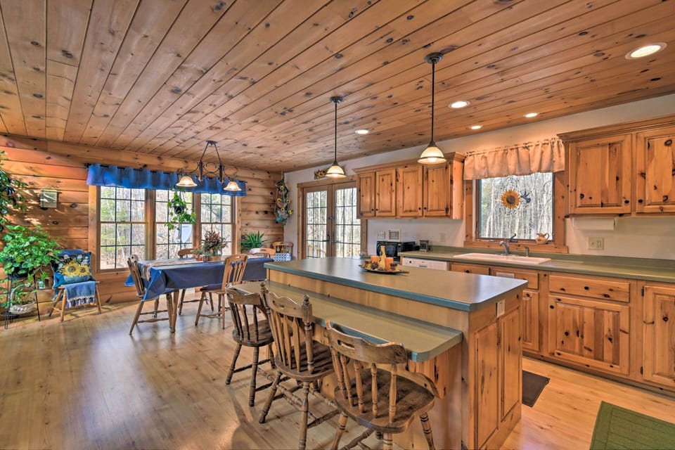 Kitchen | Main Floor | Cooking Basics | Coffee Maker | Blender