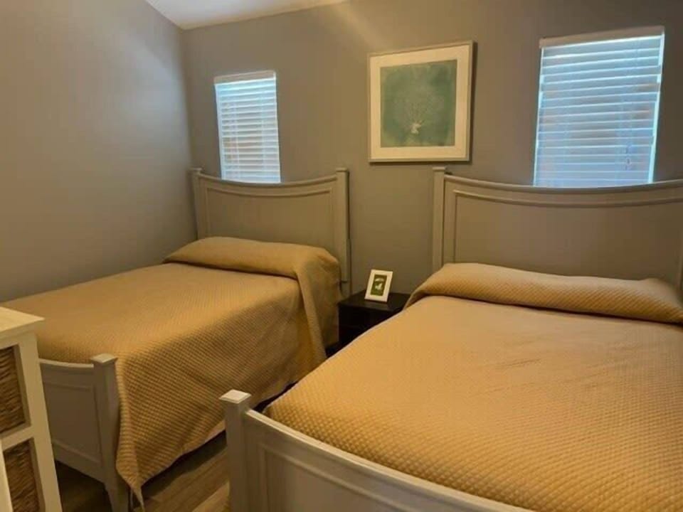 Guest bedroom-2 Full beds