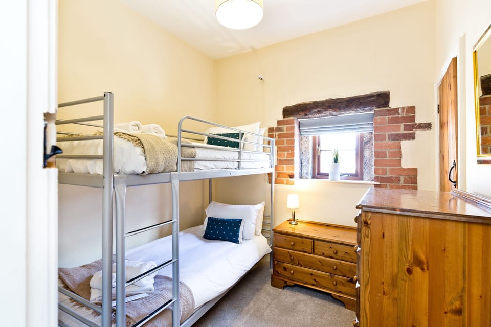 Bunk-Bed Room with Separate Bathroom