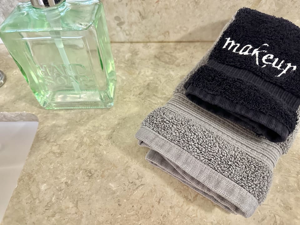 Bathroom amenities