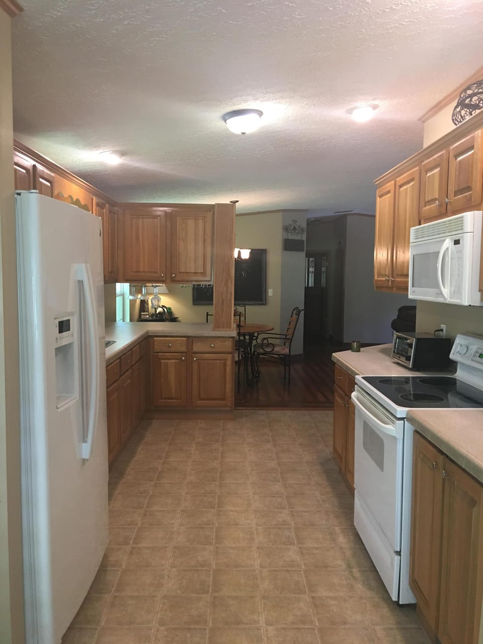 Fully equipped kitchen