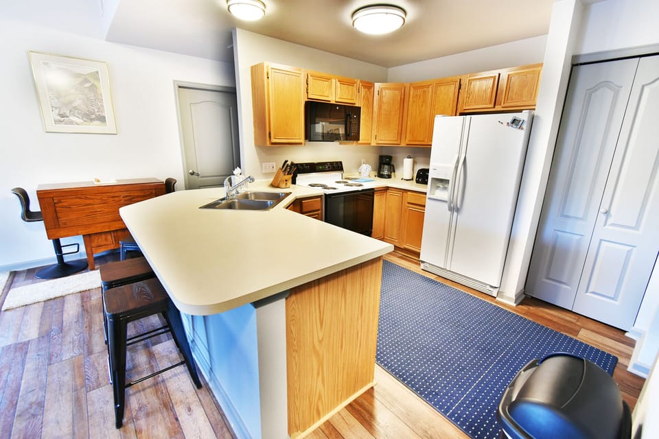 Fully Equipped Kitchen - Fully Equipped Kitchen