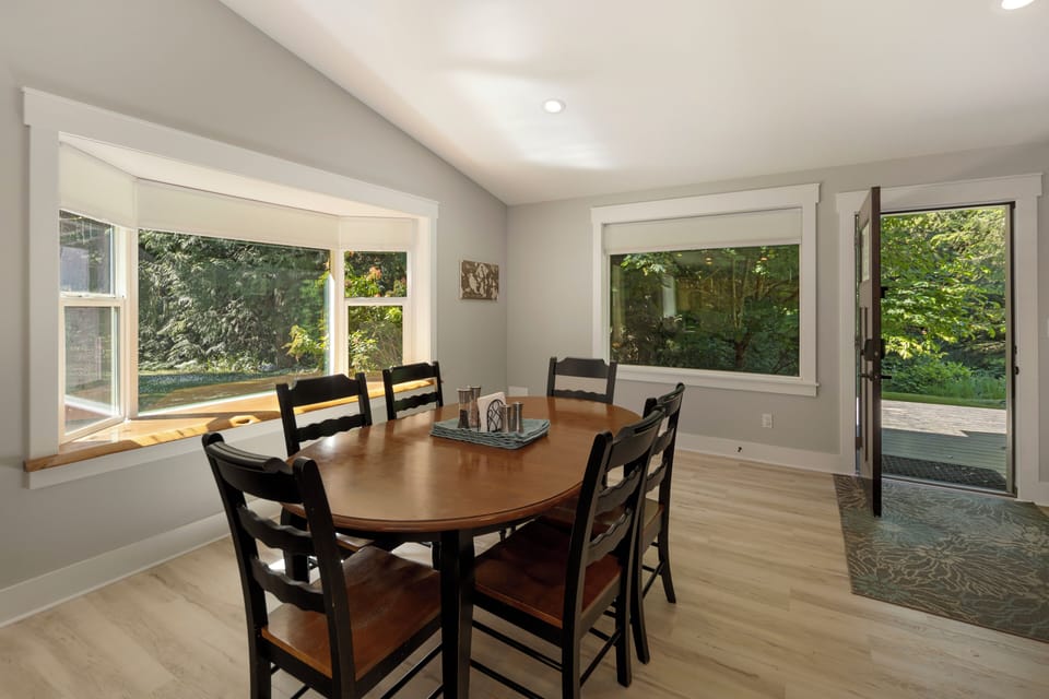 Dining room seats 6. More seating at the peninsula in the kitchen