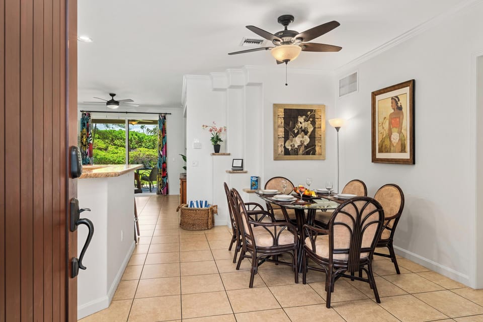 Dining area with seating for six