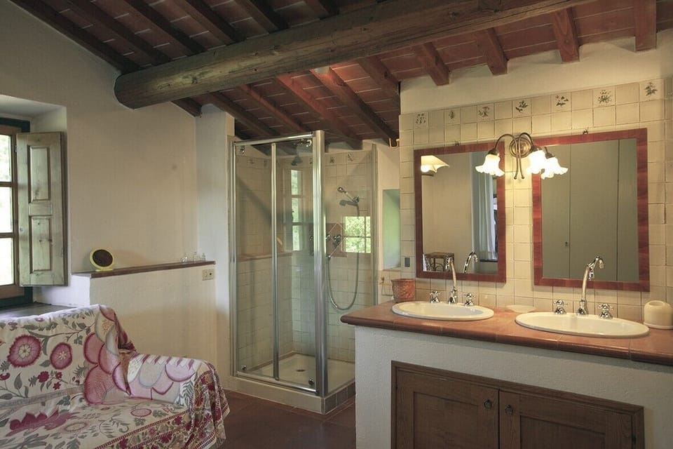 Bathroom/Dressing room