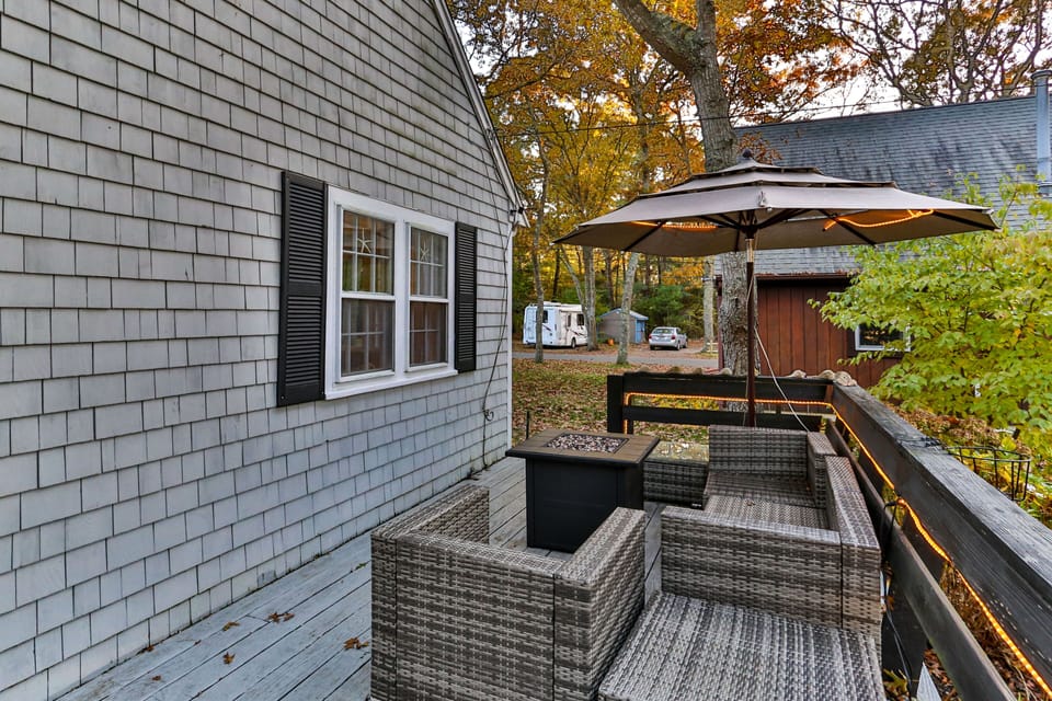 Outdoor sectional with gas fire place