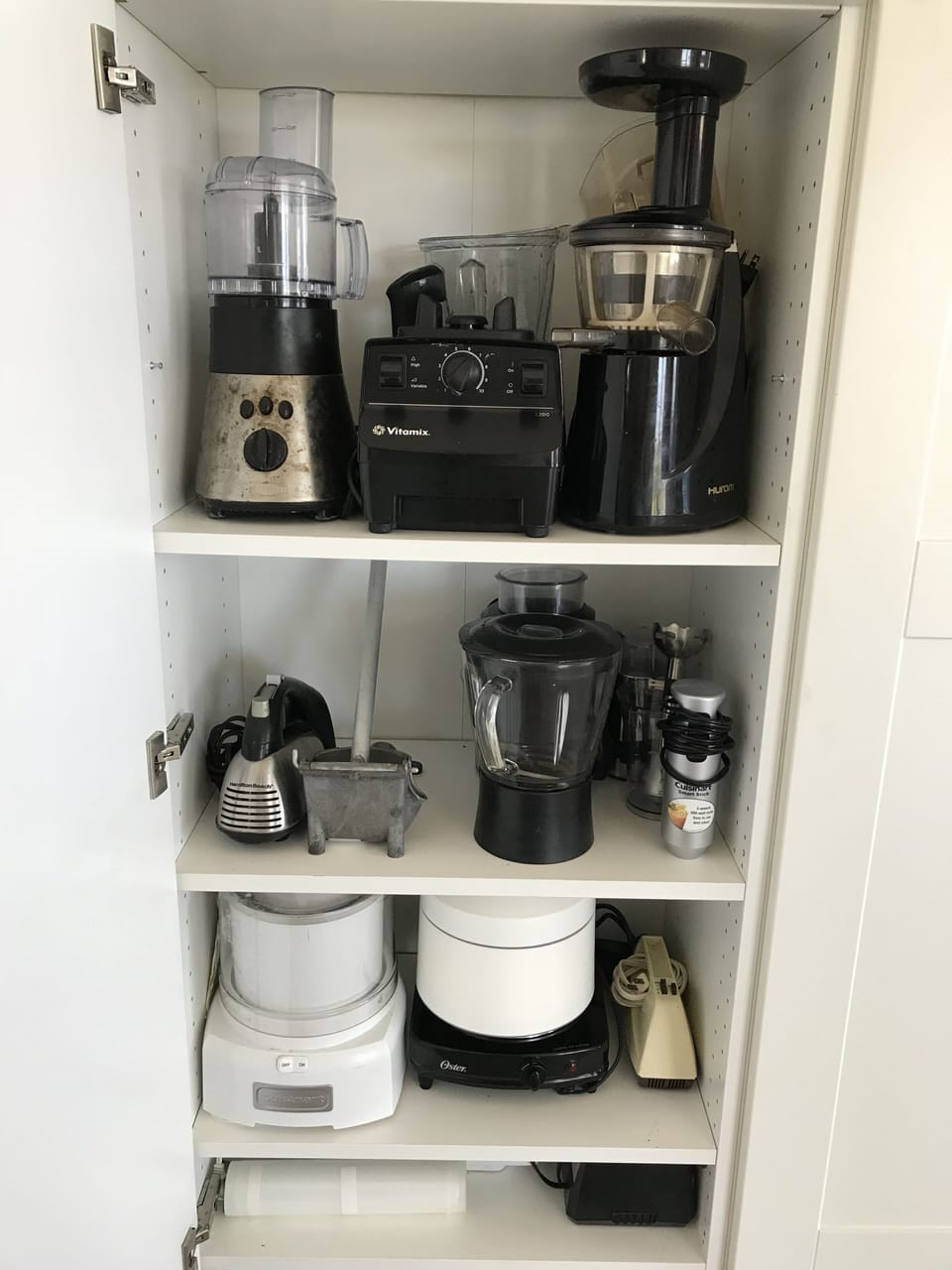 Appliances, Huron juicer, Vitamix blender, coffee grinder, spice blender, etc