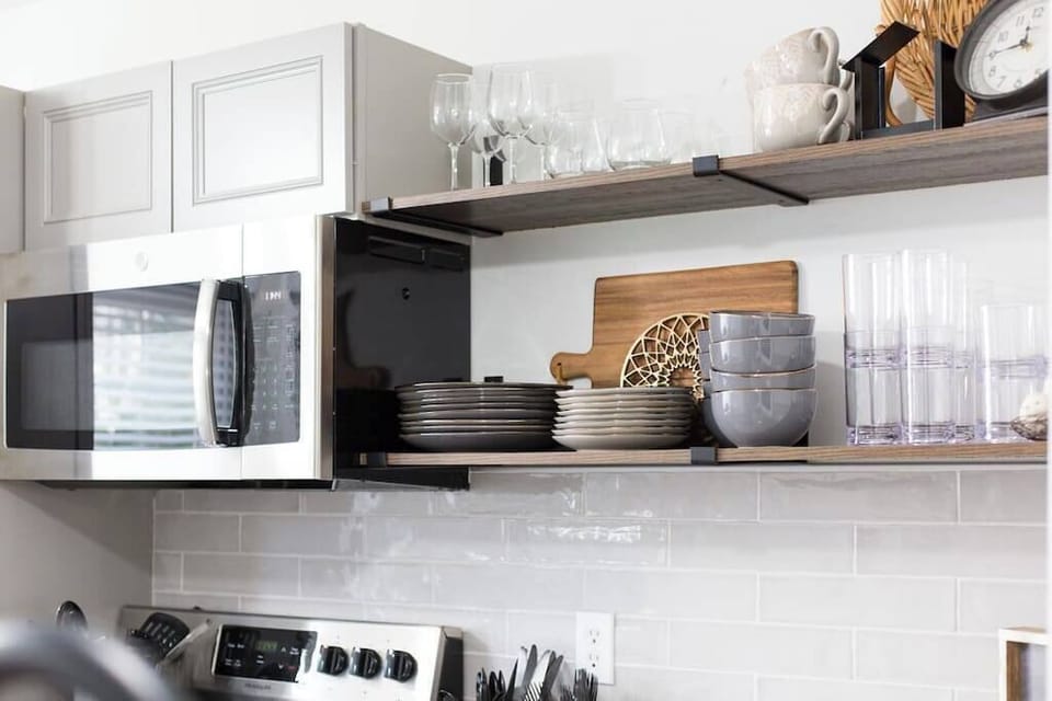 "Updated condo that is very bright and well stocked for your visit." - Daniel, past guest