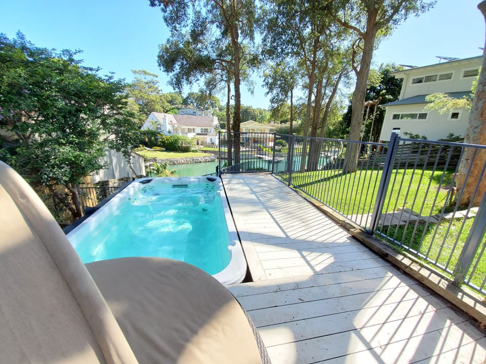 heated pool / spa