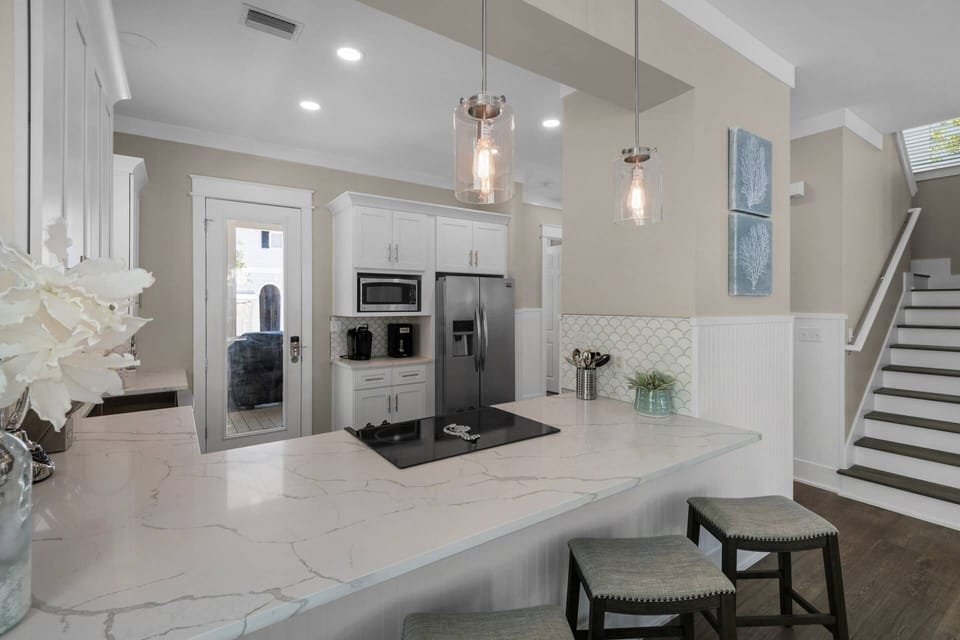 Complete gourmet kitchen